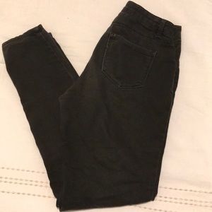 high waisted black vintage looking jeans